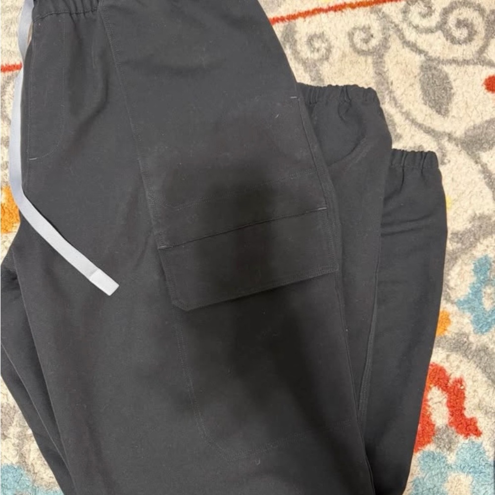 Figs Women's Black Cargo Pants
